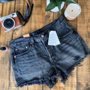 Levi’s 501 Mid-Rise Denim Short – Trashed Black